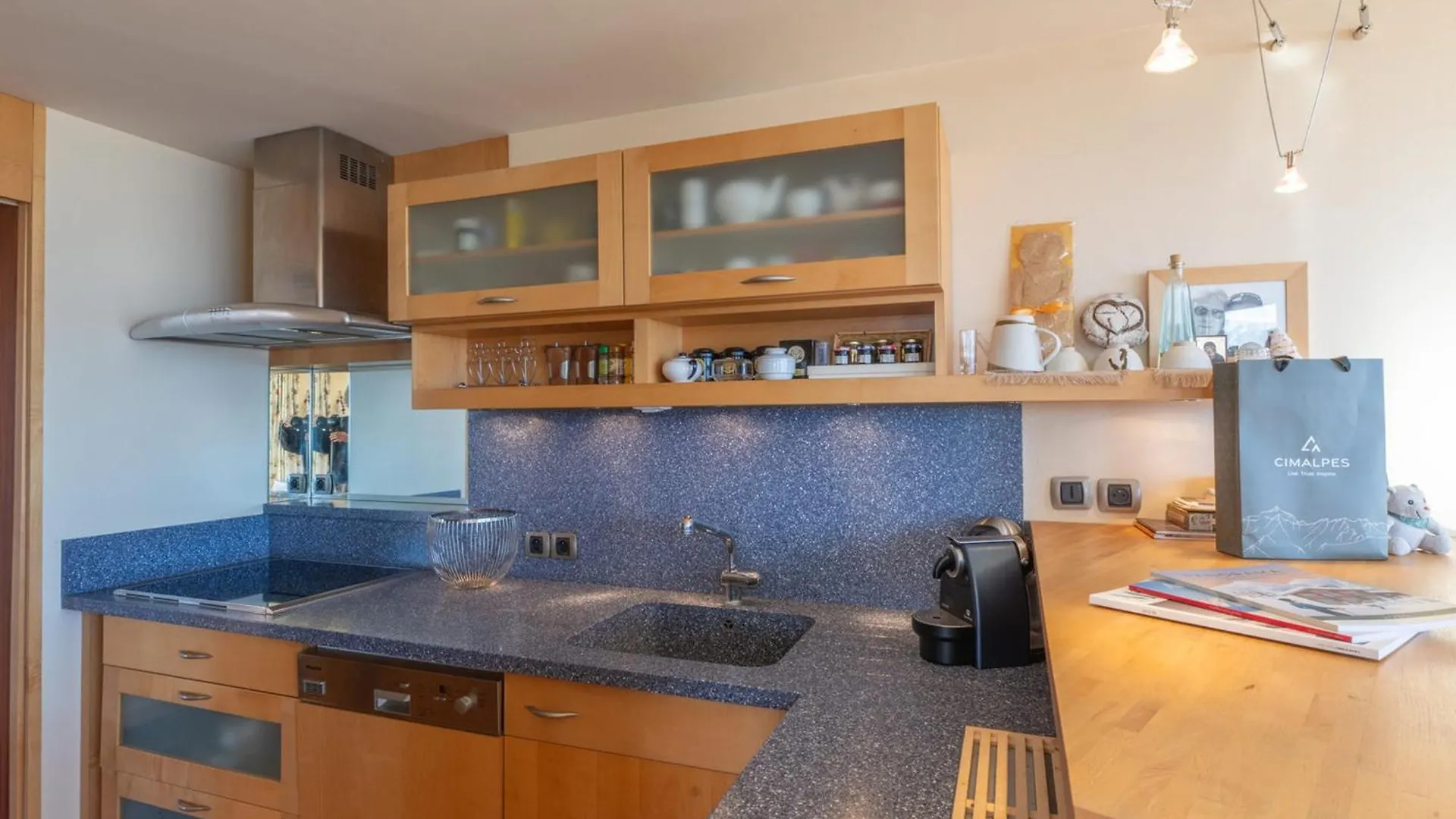 Spacieux 4 Pieces, 4 Adultes+2 Enfants, Parking, Alpe D'Huez - Fr-1-645-78 0*, Huez France